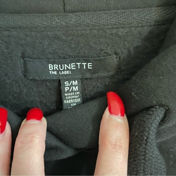 Brunette The Label The  "EMPOWER EACH OTHER" Big Sister Hoodie | One Gir… - Picture 9 of 11